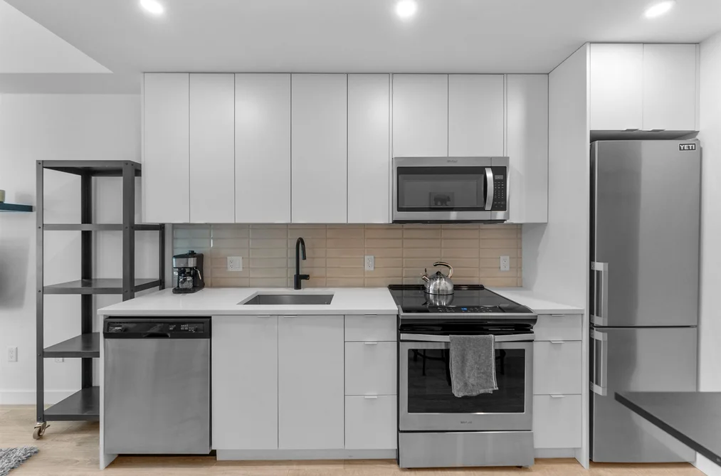 104 610 BRANTFORD STREET, New Westminster BC V3M 1W7, New Westminster BC — Residential for Sale - Photo 2