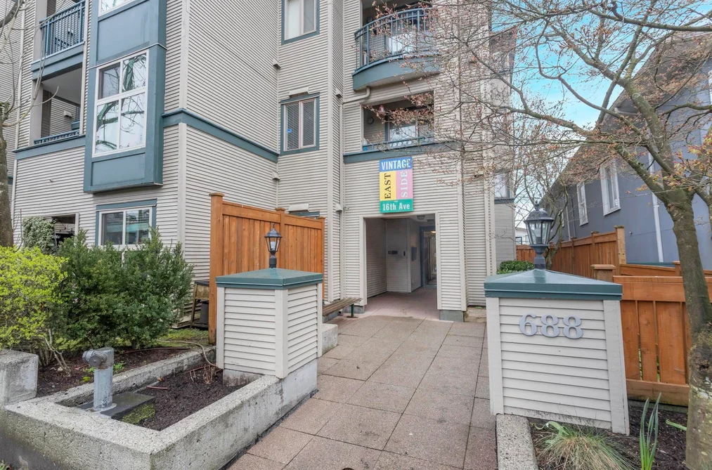 104 688 E 16TH AVENUE, Vancouver BC V5T 2V4, Vancouver BC — Residential for Sale - Photo 2