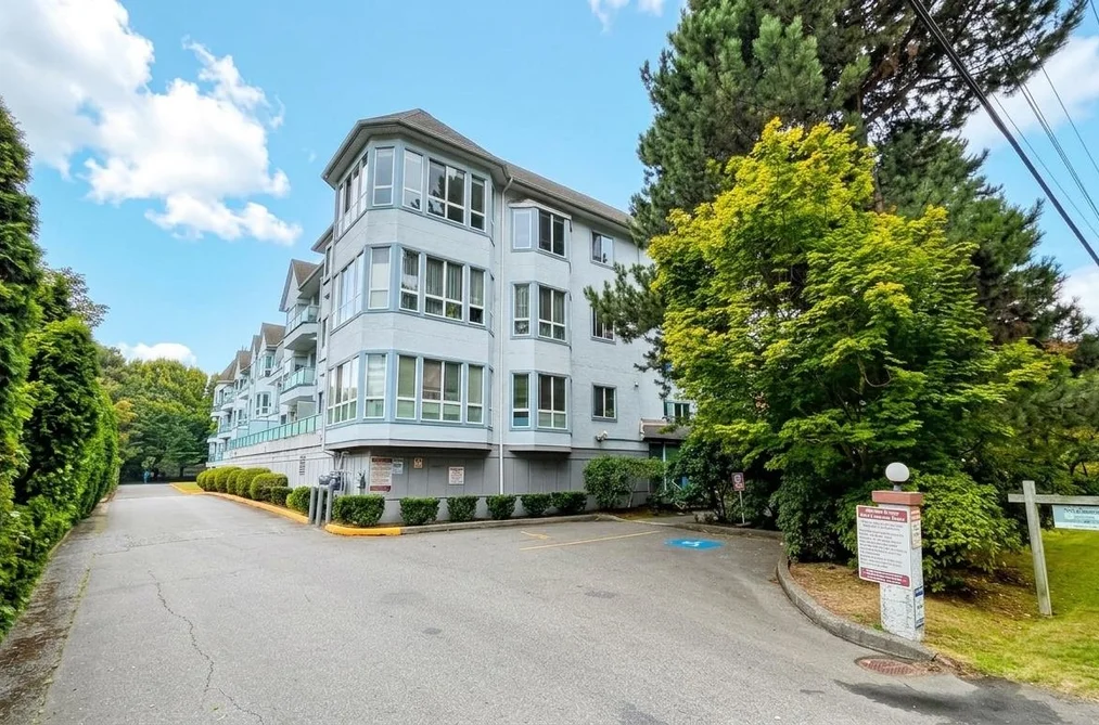 Condo for sale at 104 8680 Lansdowne Road Richmond British Columbia - MLS: R3159387