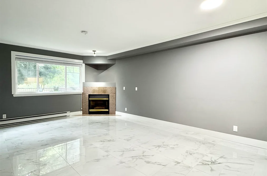 Condo for sale at 104 9865 140 Street Surrey British Columbia - MLS: R3142257