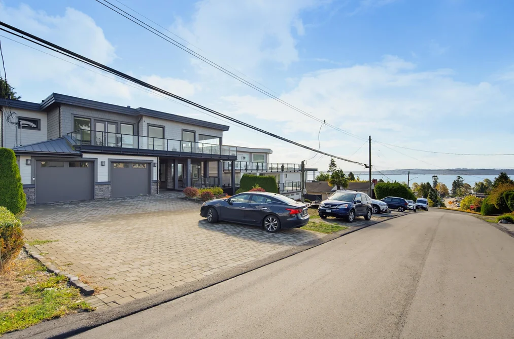 House for sale at 1040 Lee Street White Rock British Columbia - MLS: R3166628