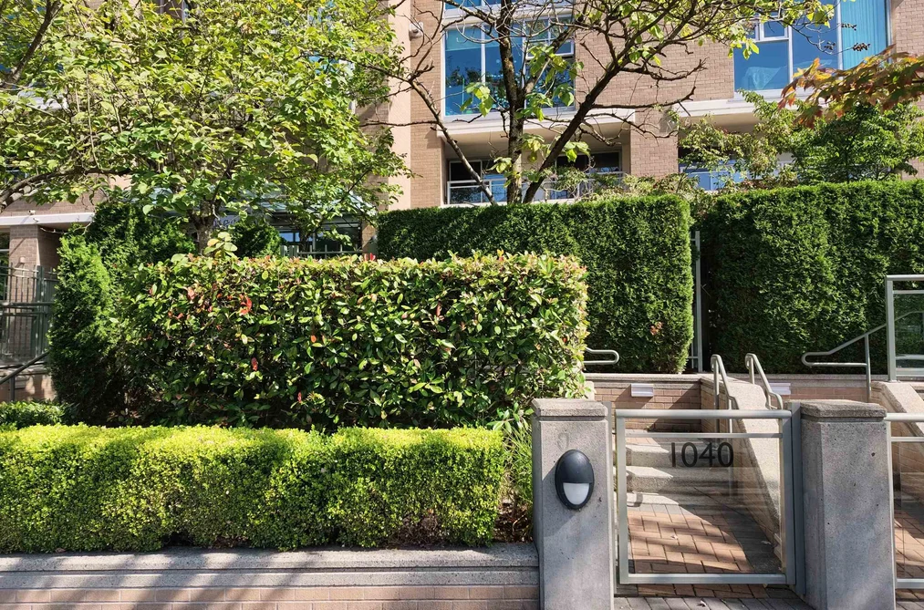 Townhouse for sale at 1040 Quebec Street Vancouver British Columbia - MLS: R3165301