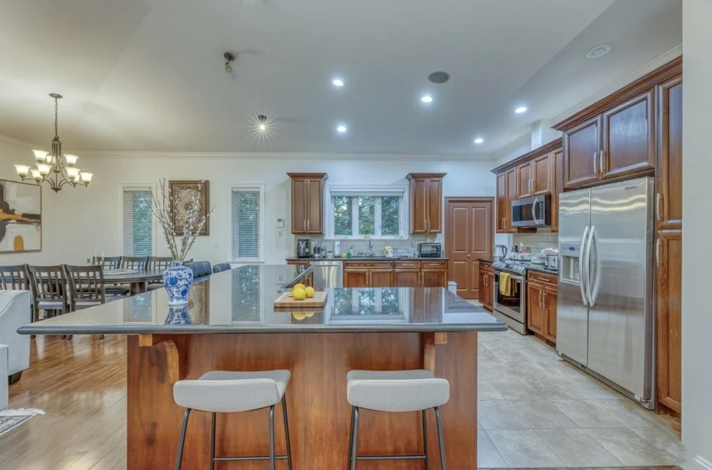 1041 PROSPECT AVENUE, North Vancouver BC V7R 2M6, North Vancouver BC — Residential for Sale - Photo 4