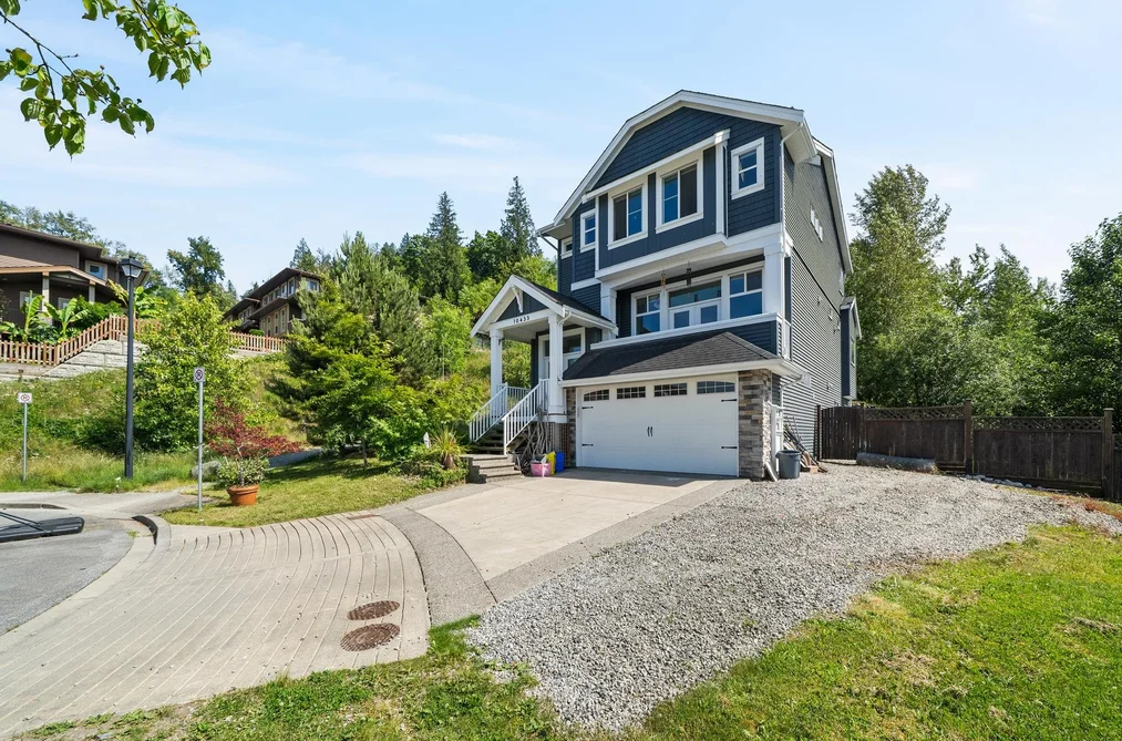 10433 248 STREET, Maple Ridge BC V2W 0H8, Maple Ridge BC — Residential for Sale - Photo 2