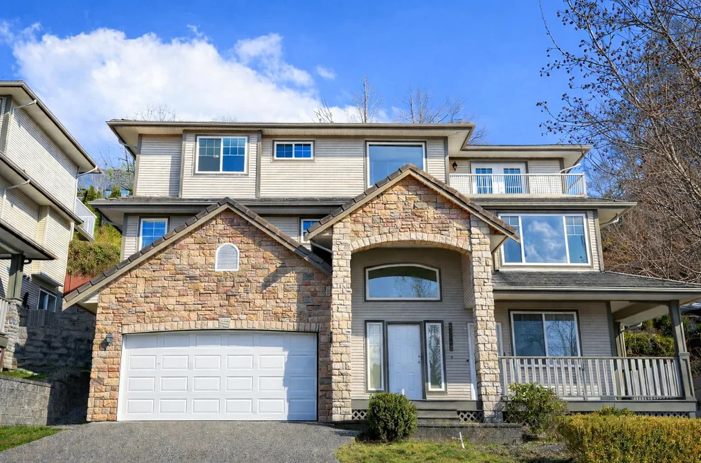 House for sale at 10460 Slatford Street Maple Ridge British Columbia - MLS: R3095389
