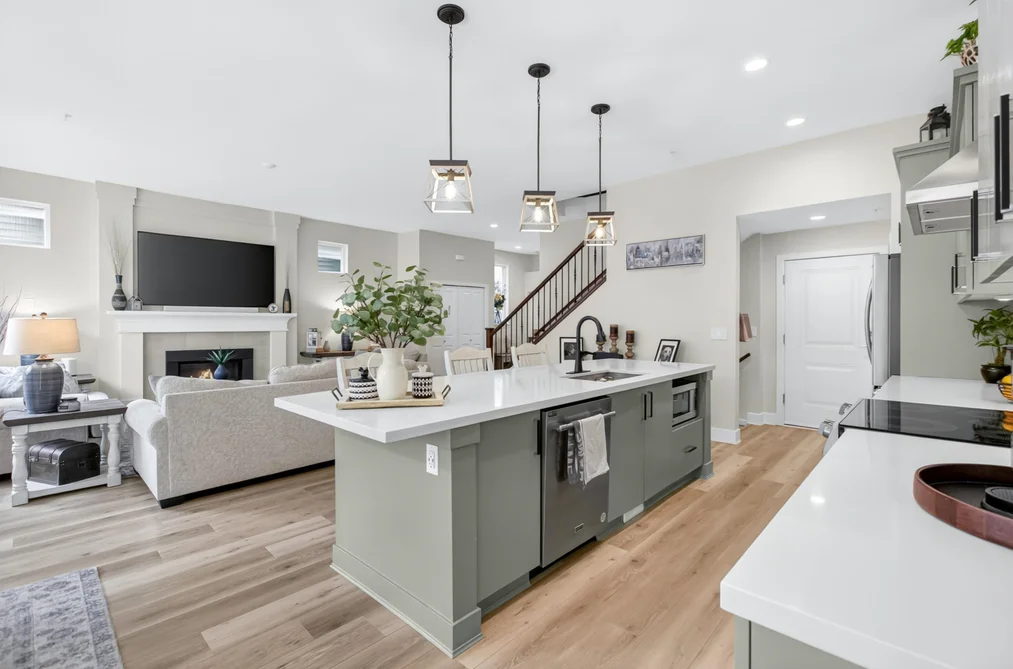 10468 ROBERTSON STREET, Maple Ridge BC V2W 0H8, Maple Ridge BC — Residential for Sale — Photo 12 of 40