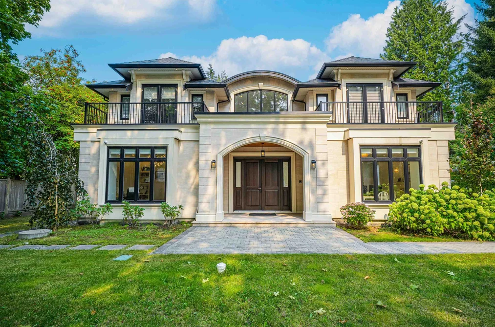 1048 HANDSWORTH ROAD, North Vancouver BC V7R 2A6, North Vancouver BC — Residential for Sale - Photo 2