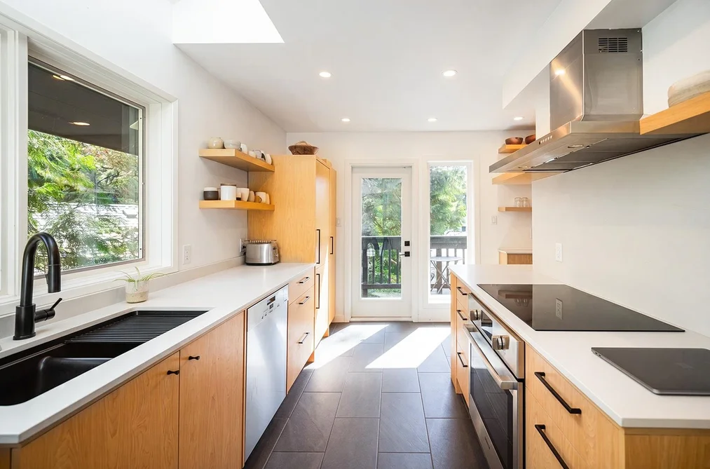 1048 TOBERMORY WAY, Squamish, BC — Residential for Sale — Photo 11 of 31