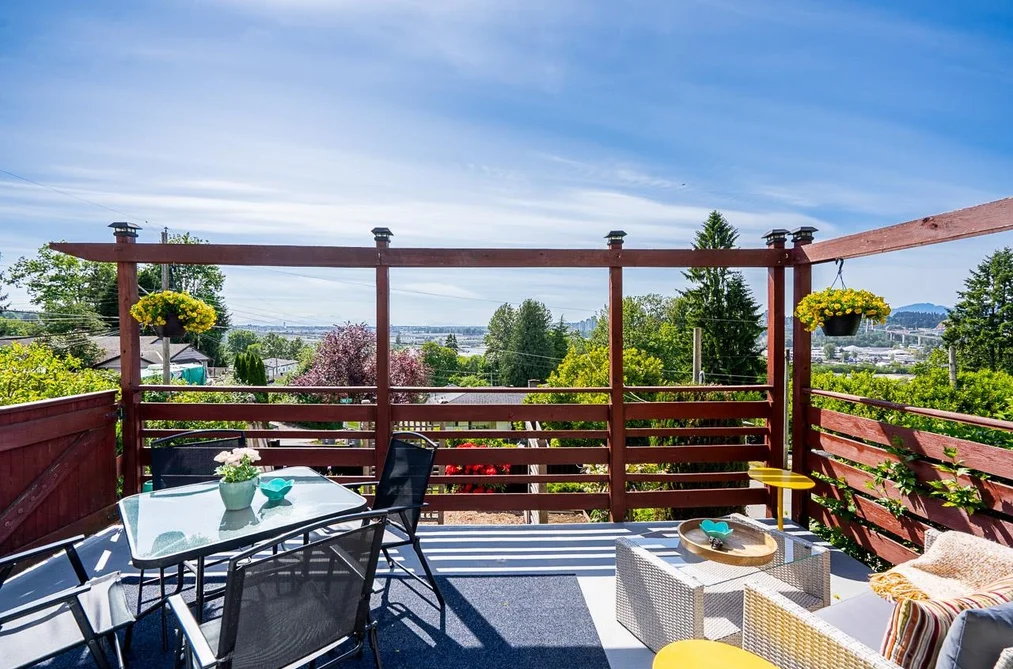 House for sale at 10482 125a Street Surrey British Columbia - MLS: R3128381