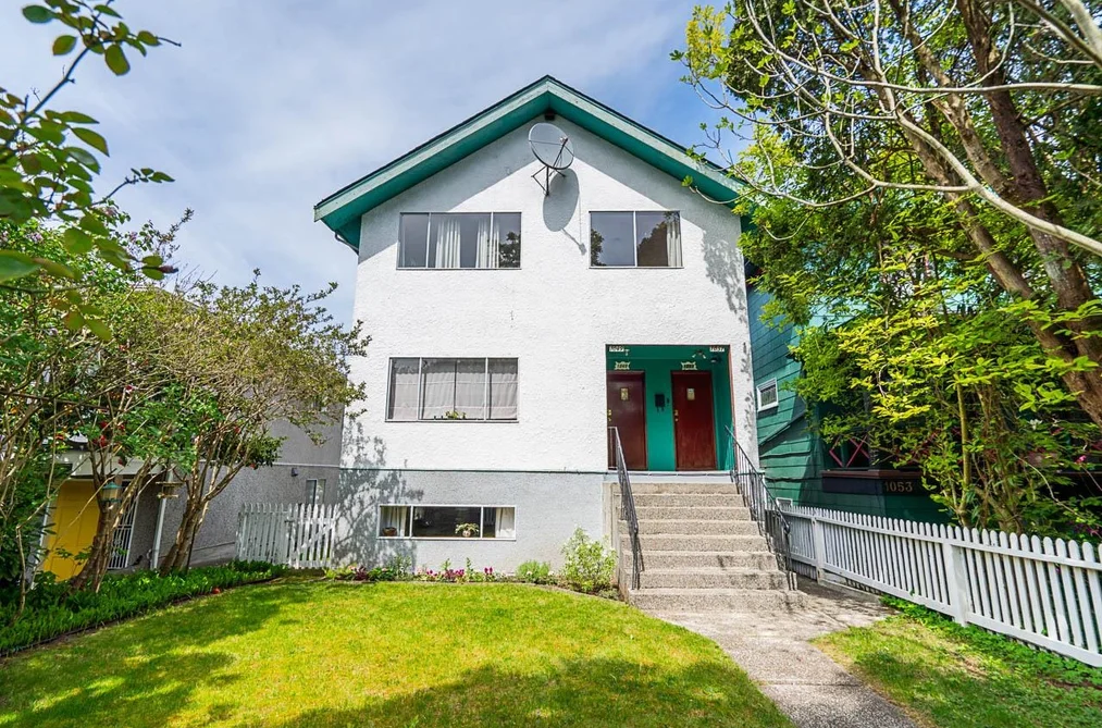 1049 E 11TH AVENUE, Vancouver BC V5T 2G1, Vancouver BC — Residential for Sale - Photo 2