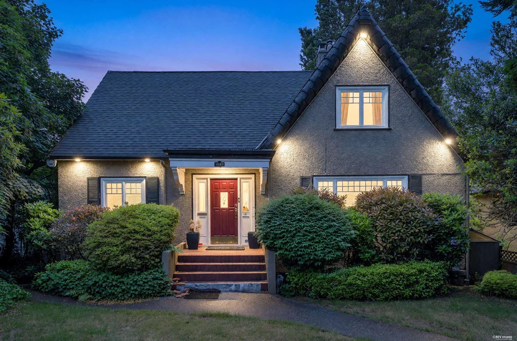 House for sale at 1049 W 33rd Avenue Vancouver British Columbia - MLS: R3136728