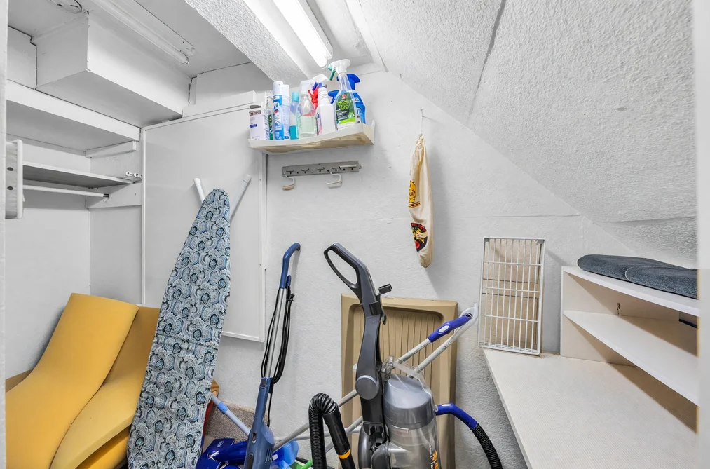 1049 W 33RD AVENUE, Vancouver BC V6M 1A1, Vancouver BC — Residential for Sale — Photo 35 of 40