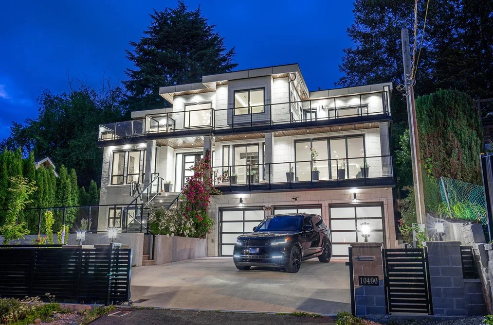 10490 125A STREET, Surrey BC V3V 5A3, Surrey BC — Residential for Sale - Photo 2