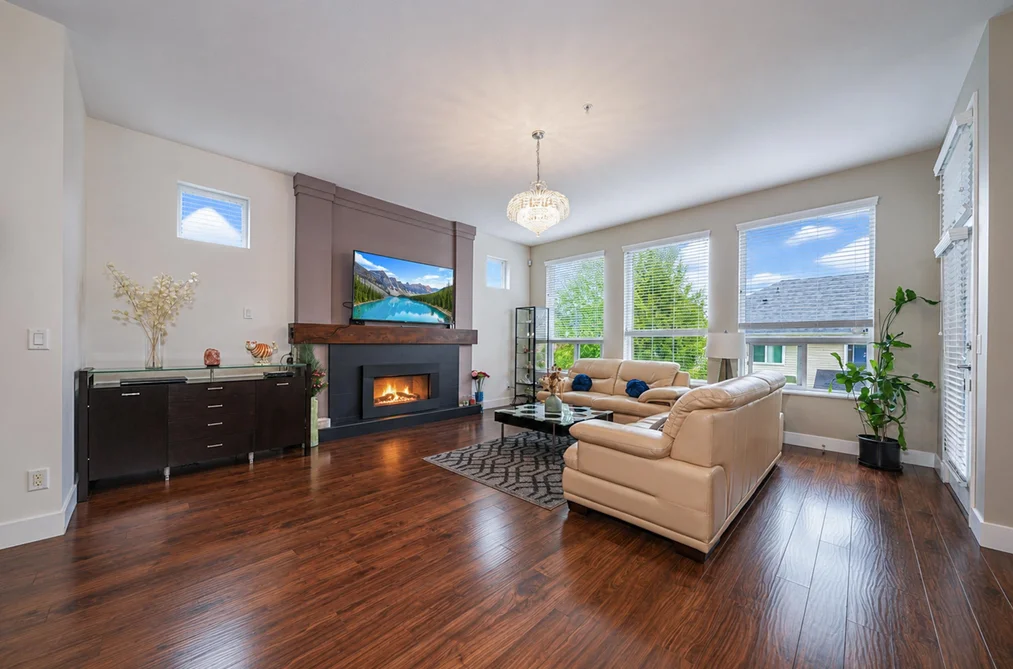 10499 MCEACHERN STREET, Maple Ridge BC V2W 0H8, Maple Ridge BC — Residential for Sale — Photo 7 of 40