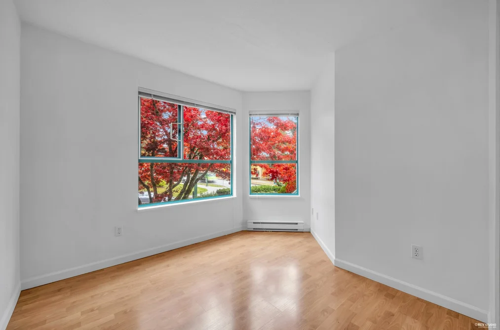 104E 3081 GLEN DRIVE, Coquitlam BC V3B 2P8, Coquitlam BC — Residential for Sale - Photo 4