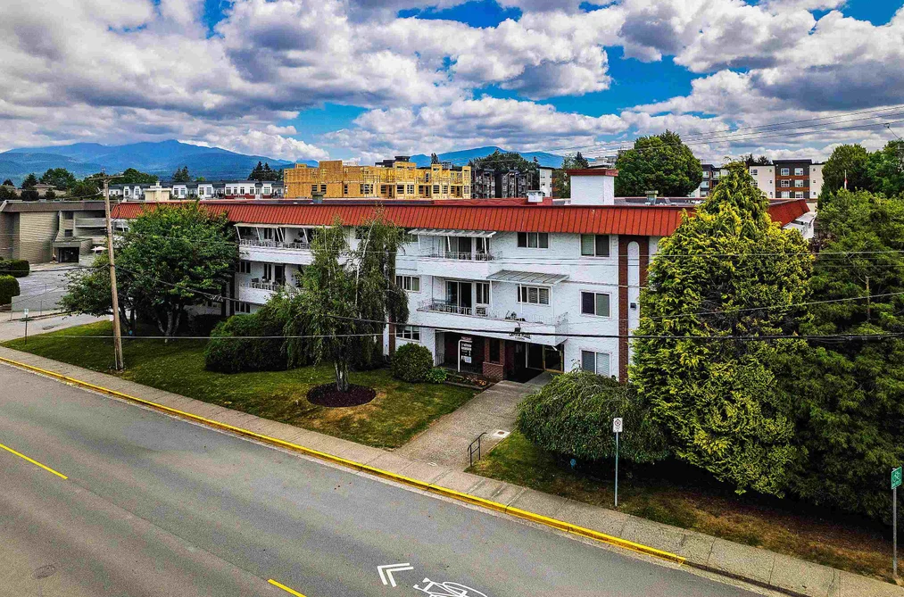 Condo for sale at 105 12096 222 Street Maple Ridge British Columbia - MLS: R3139361