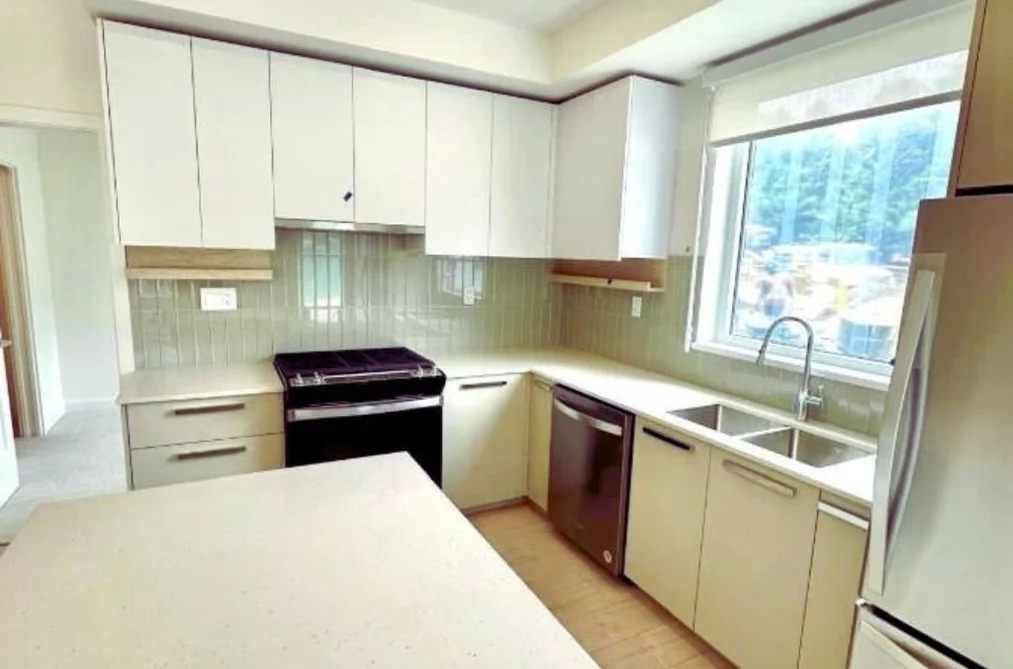 Condo for sale at 105 13788 76 Avenue Surrey British Columbia - MLS: R3091324