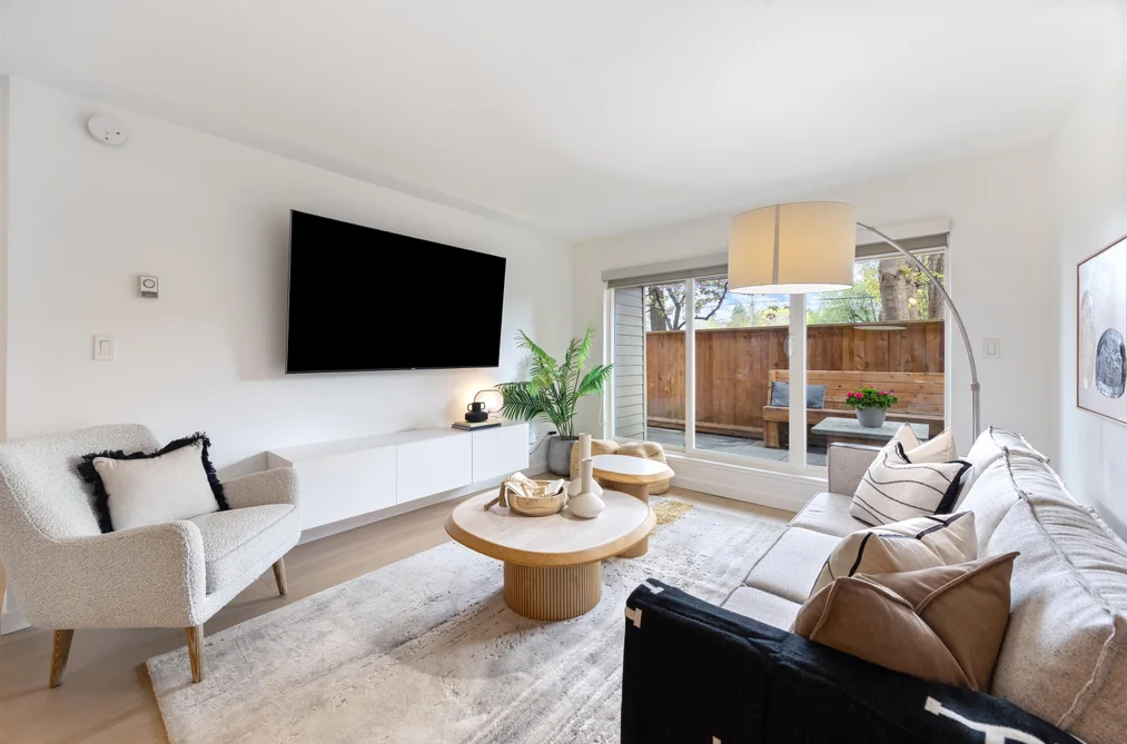 105 1440 E BROADWAY, Vancouver BC V5N 5P2, Vancouver BC — Residential for Sale - Photo 2