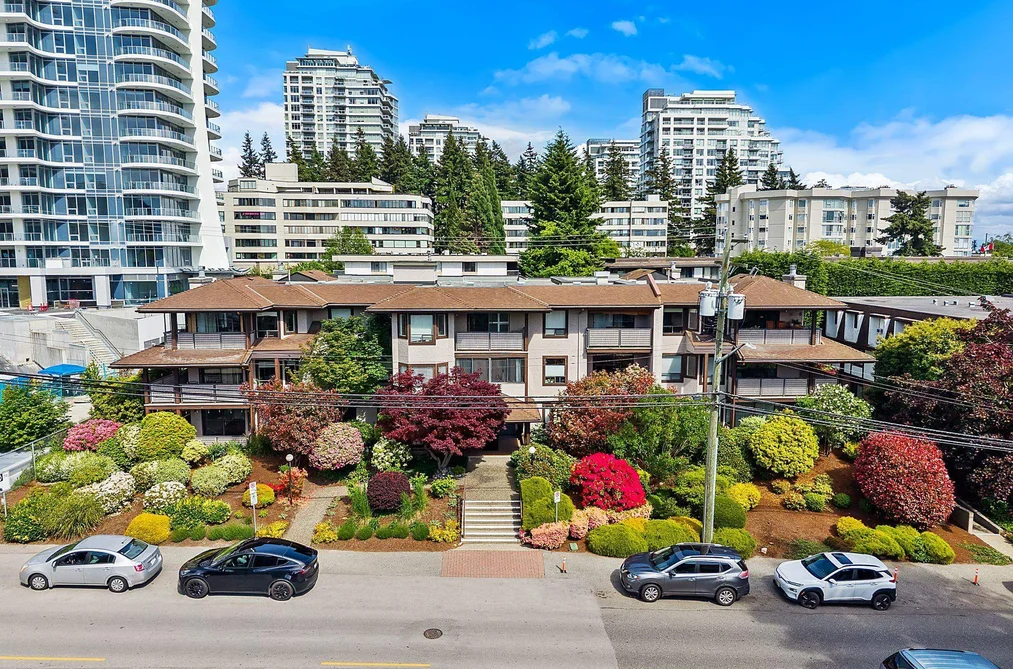 105 1460 MARTIN STREET, White Rock BC V4B 3W7, White Rock BC — Residential for Sale - Photo 2