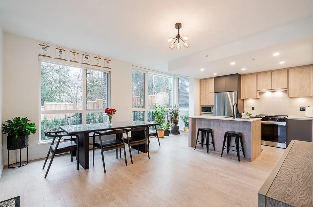 Townhouse for sale at 105 19577 65b Avenue Surrey British Columbia - MLS: R3094407