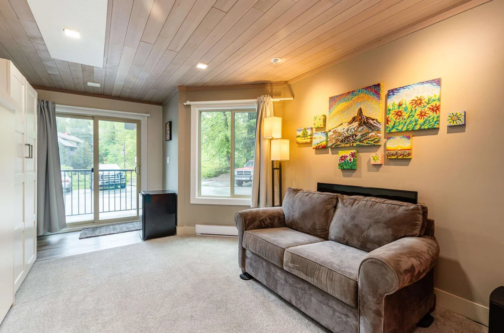 105 2021 KAREN CRESCENT, Whistler BC V8E 0H1, Whistler BC — Residential for Sale - Photo 4
