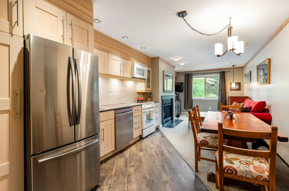 105 2021 KAREN CRESCENT, Whistler BC V8E 0H1, Whistler BC — Residential for Sale - Photo 6