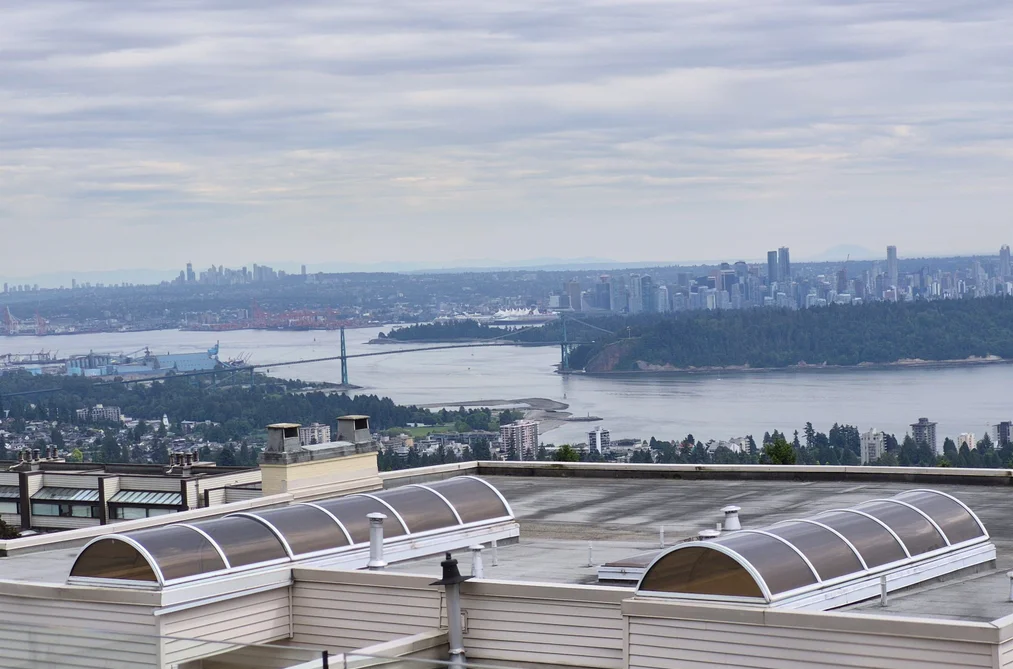 Condo for sale at 105 2274 Folkestone Way West Vancouver British Columbia - MLS: R3137275