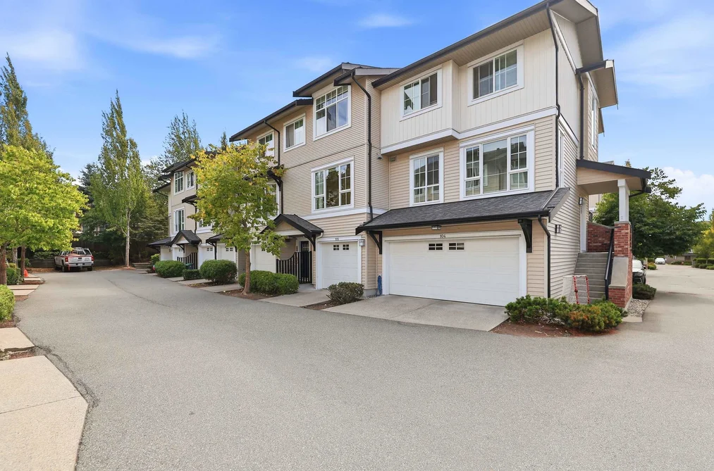 Townhouse for sale at 105 2450 161a Street Surrey British Columbia - MLS: R3159977