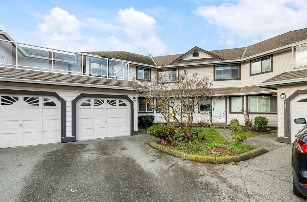 Townhouse for sale at 105 3080 Townline Road Abbotsford British Columbia - MLS: R3108865
