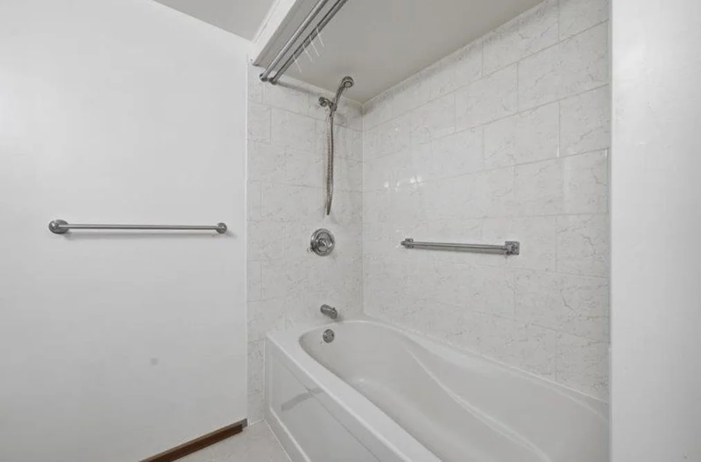 105 32033 OLD YALE ROAD, Abbotsford BC V2T 2C8, Abbotsford BC — Residential for Sale — Photo 19 of 31