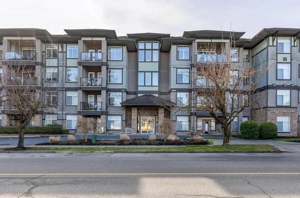 105 33338 MAYFAIR AVENUE, Abbotsford BC V2S 0A4, Abbotsford BC — Residential for Sale - Photo 2