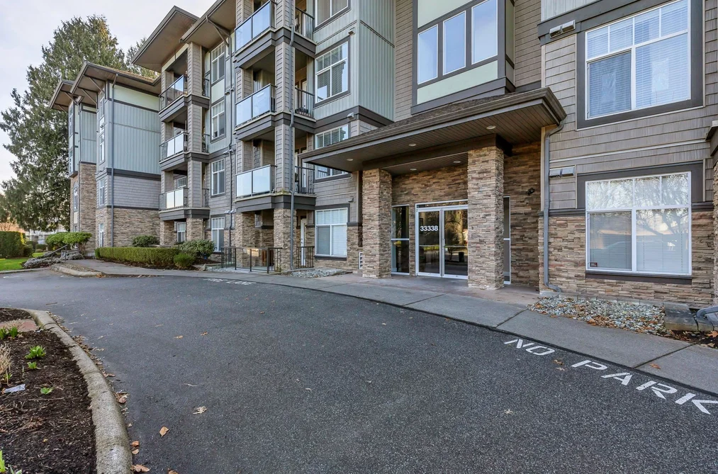 105 33338 MAYFAIR AVENUE, Abbotsford BC V2S 0A4, Abbotsford BC — Residential for Sale - Photo 3
