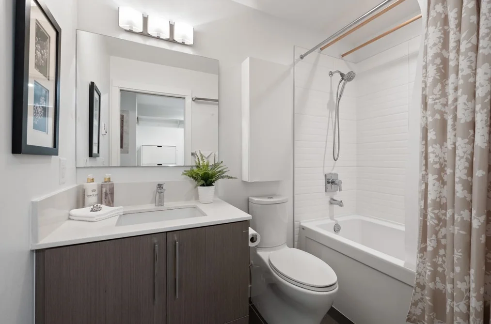 105 3479 WESBROOK MALL, Vancouver BC V6S 0B7, Vancouver BC — Residential for Sale - Photo 2