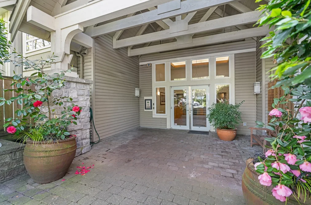 105 365 E 1ST STREET, North Vancouver BC V7L 4W5, North Vancouver BC — Residential for Sale - Photo 2