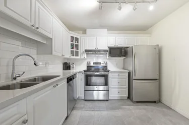 5735 Hampton Pl Unit 105, Vancouver, BC - MLS: R3151110