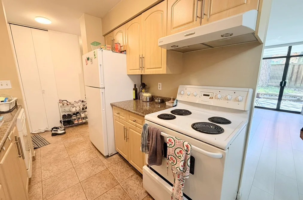 105 5932 PATTERSON AVENUE, Burnaby BC V5H 4B4, Burnaby BC — Residential for Sale - Photo 4