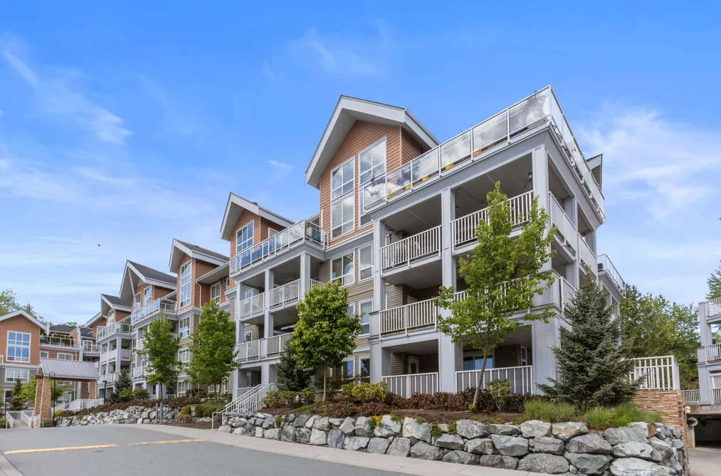 105 6490 194 STREET, Surrey BC V4N 6J9, Surrey BC — Residential for Sale - Photo 2