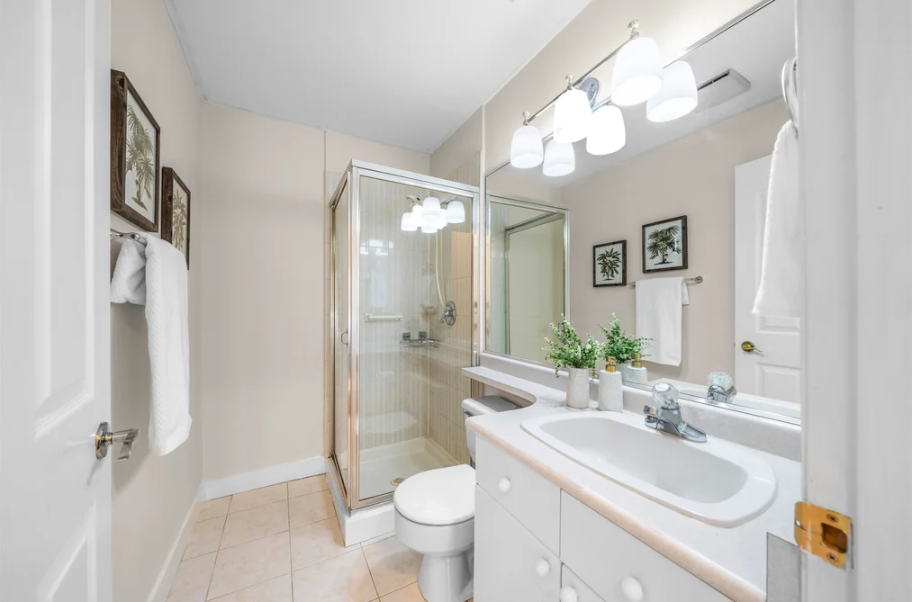 105 6688 BURLINGTON AVENUE, Burnaby BC V5H 3M9, Burnaby BC — Residential for Sale — Photo 9 of 28