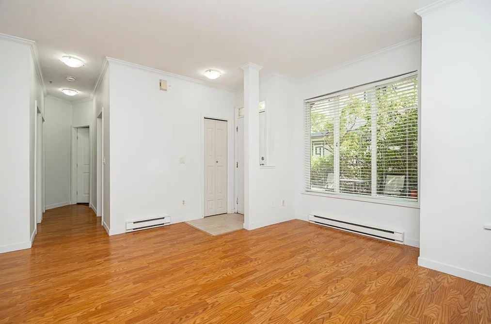 105 7000 21ST AVENUE, Burnaby BC V5E 4P1, Burnaby BC — Residential for Sale — Photo 11 of 40