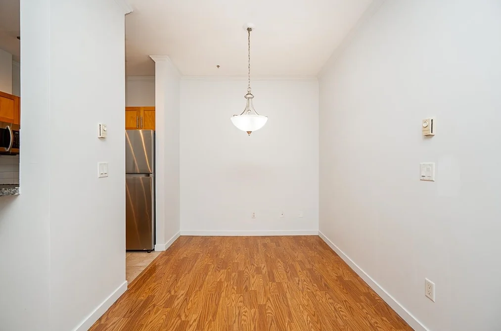 105 7000 21ST AVENUE, Burnaby BC V5E 4P1, Burnaby BC — Residential for Sale — Photo 14 of 40