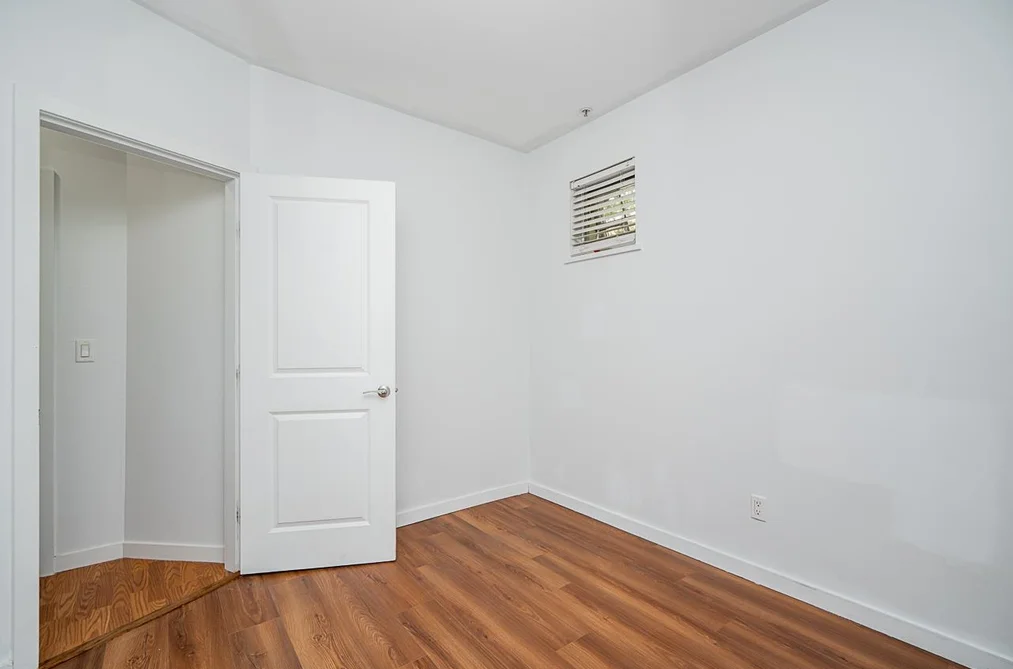 105 7000 21ST AVENUE, Burnaby BC V5E 4P1, Burnaby BC — Residential for Sale — Photo 24 of 40