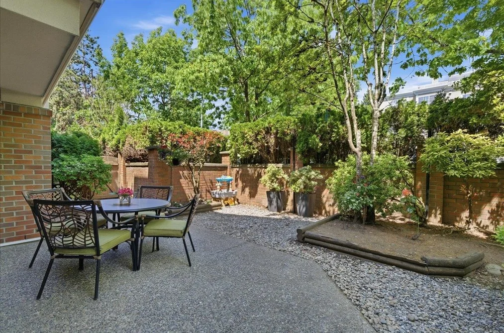 105 7231 ANTRIM AVENUE, Burnaby BC V5J 5H5, Burnaby BC — Residential for Sale - Photo 2