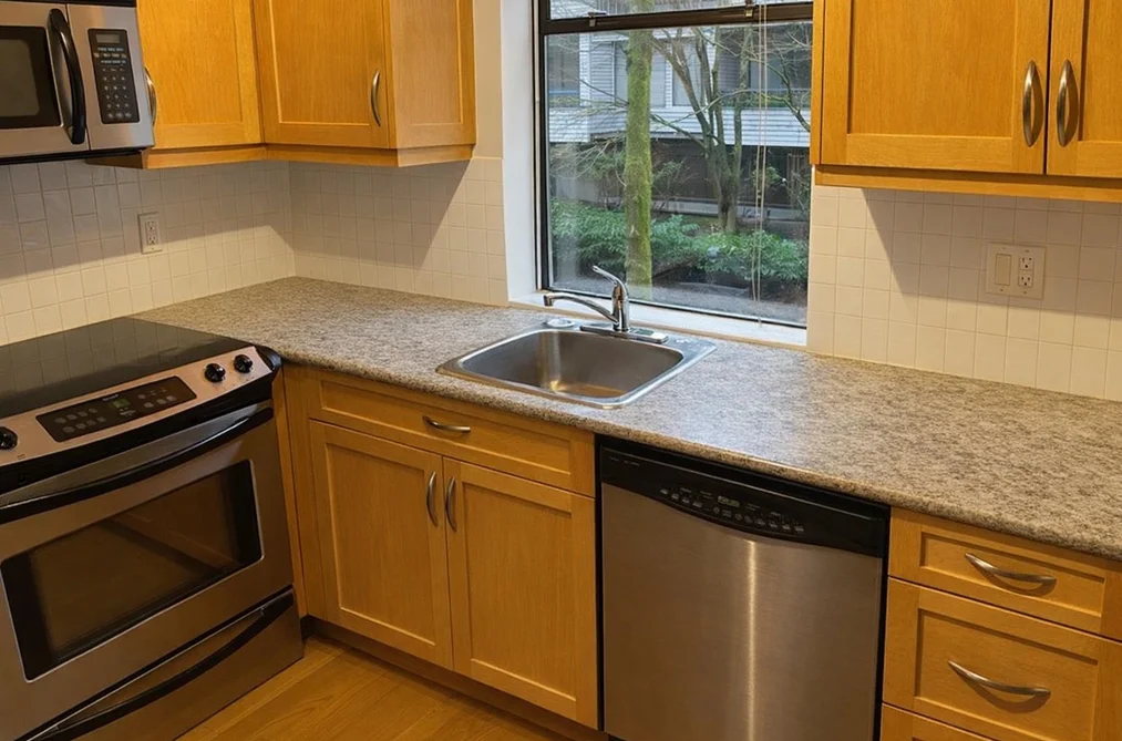 Condo for sale at 105 8460 Ackroyd Road Richmond British Columbia - MLS: R3113495