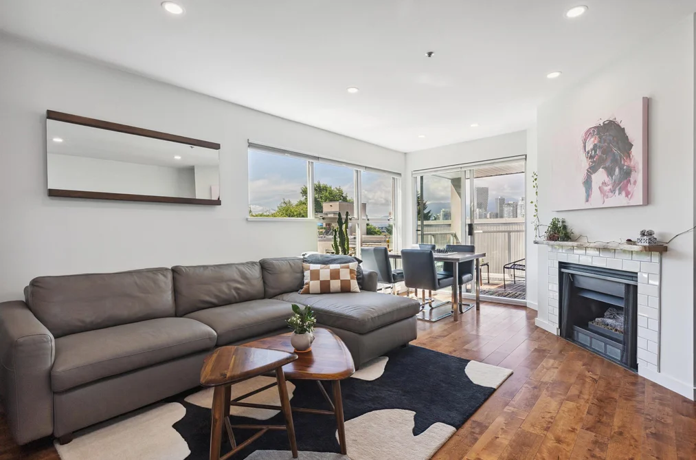 Condo for sale at 105 953 W 8th Avenue Vancouver British Columbia - MLS: R3155479