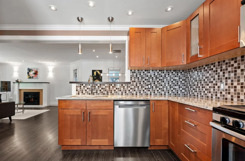 1050 E 10TH AVENUE, Vancouver BC V5T 2B5, Vancouver BC — Residential for Sale — Photo 14 of 32