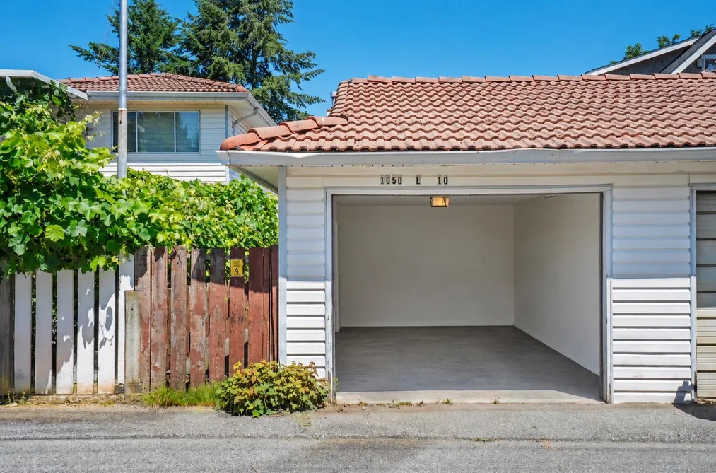 1050 E 10TH AVENUE, Vancouver BC V5T 2B5, Vancouver BC — Residential for Sale — Photo 4 of 32