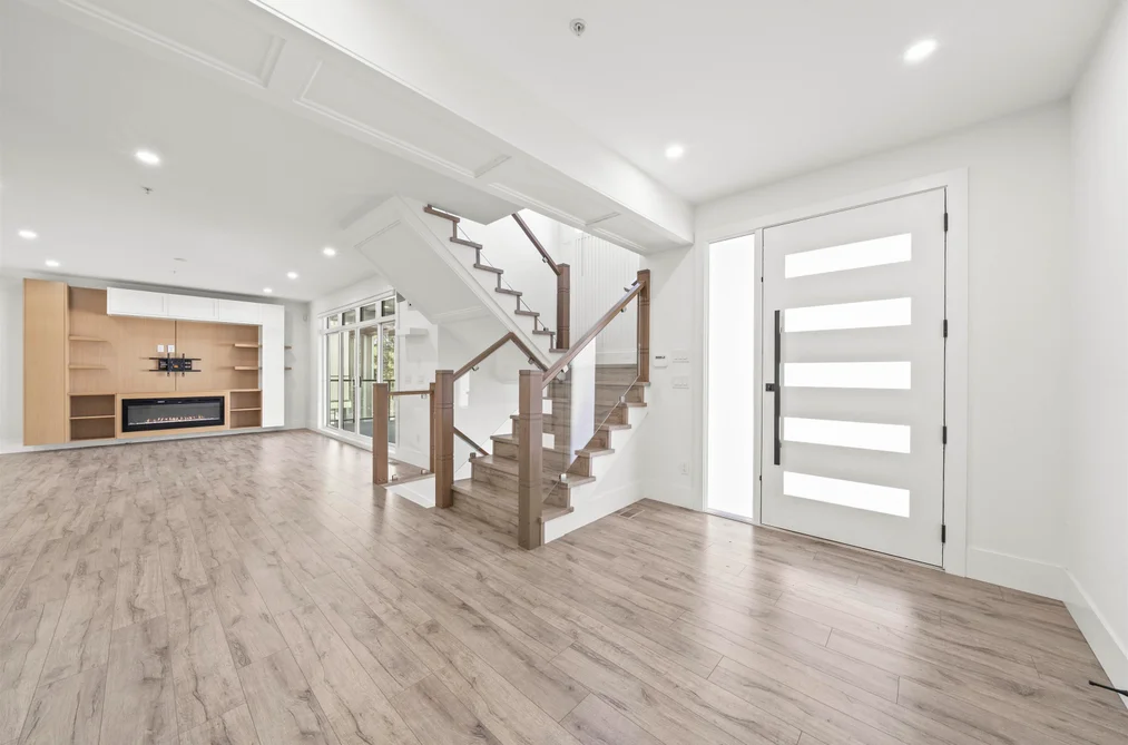 10500 MCVEETY STREET, Maple Ridge BC V2W 0K3, Maple Ridge BC — Residential for Sale - Photo 3