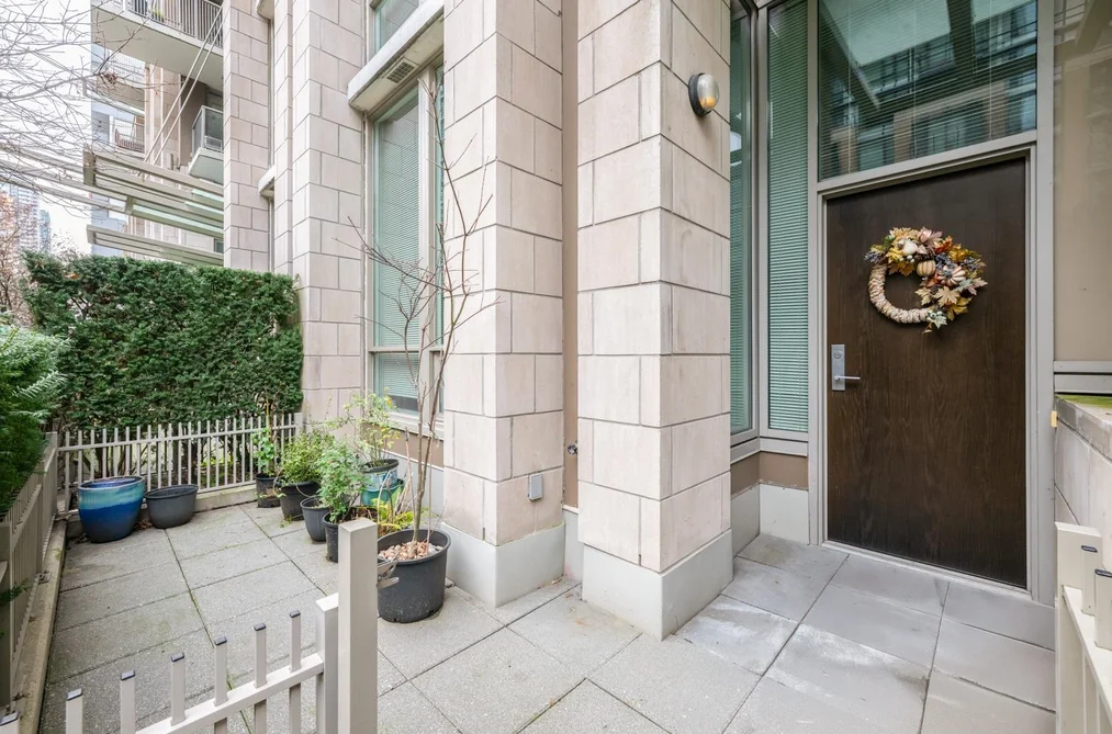 1051 RICHARDS STREET, Vancouver BC V6B 0C2, Vancouver BC — Residential for Sale - Photo 3