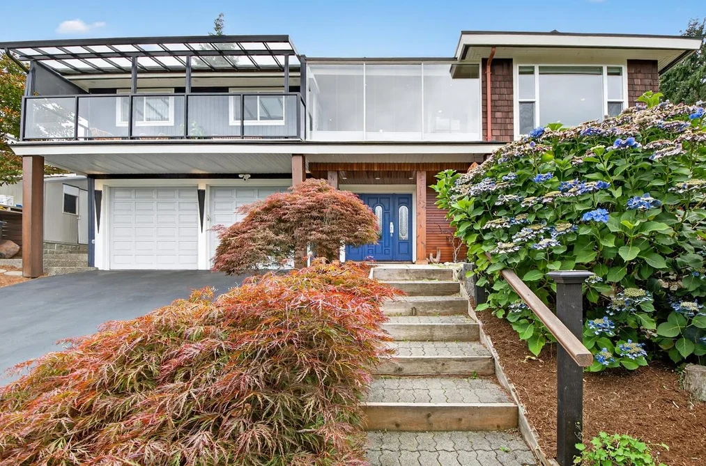 House for sale at 1052 Corona Crescent Coquitlam British Columbia - MLS: R3148417