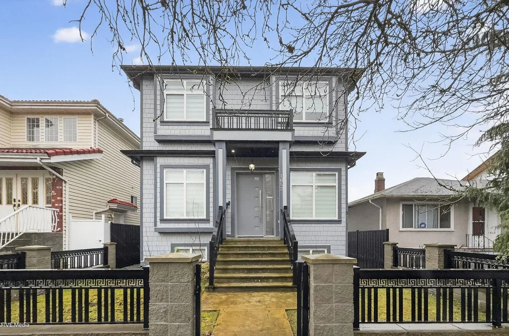 1052 E 50TH AVENUE, Vancouver BC V5X 1B8, Vancouver BC — Residential for Sale - Photo 2